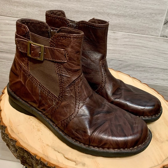 Clarks Shoes - Clarks Brown Leather Nikki Star “Bendables” ankle Boot scrunched leather size 7M